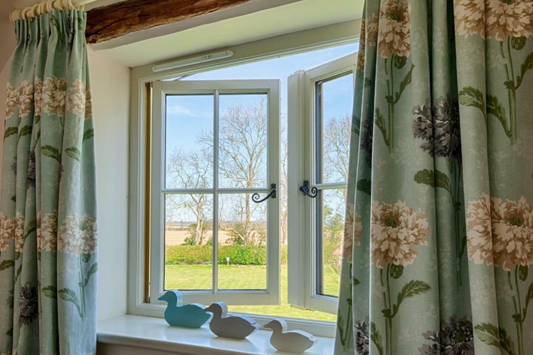 Bed and Breakfast The Lofts At Mill House Farm Docking Exteriér fotografie